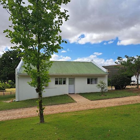 Ou Meul Farm Cottage Botrivier Exteriör bild